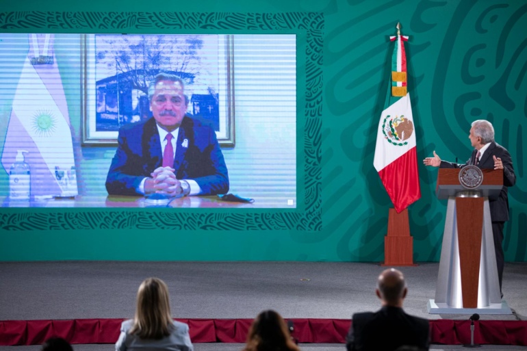 Mexico y Argentina fortalecen cooperacion para producir vacuna de AstraZeneca