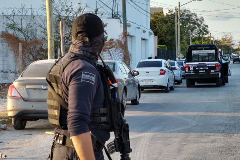 Arrestan a 10 presuntos integrantes del Cartel de Sinaloa en Quintana Roo
