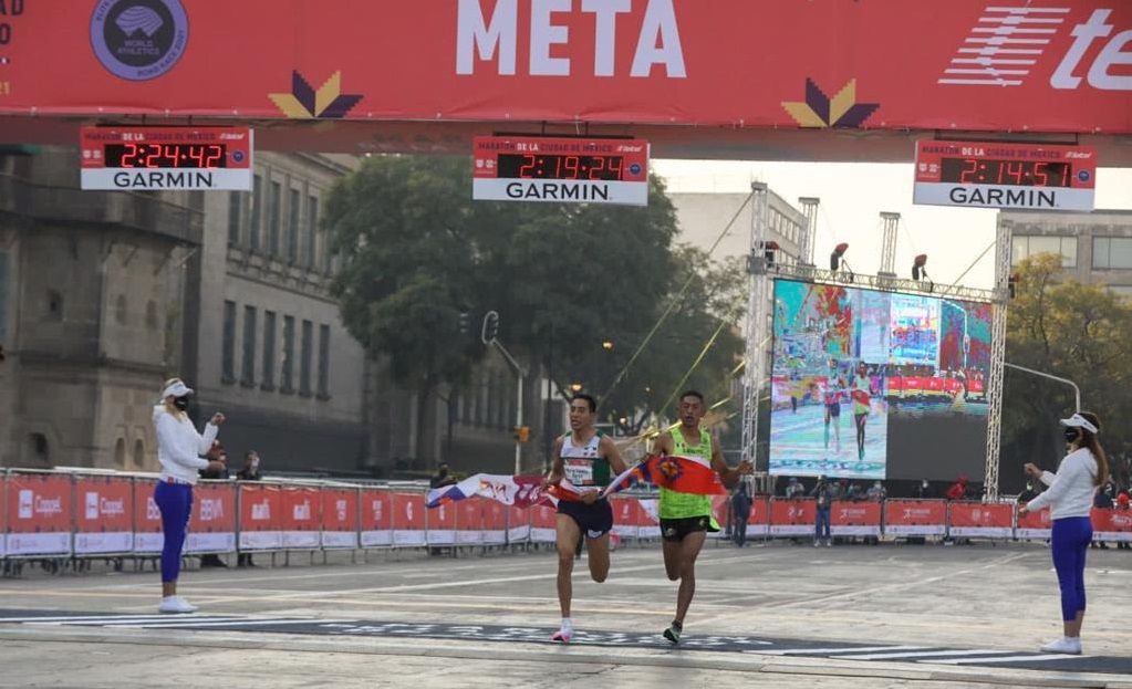 Participan 14 mil corredores en la edicion XXXVIII del Maraton de la Ciudad de Mexico Telcel 2021 1