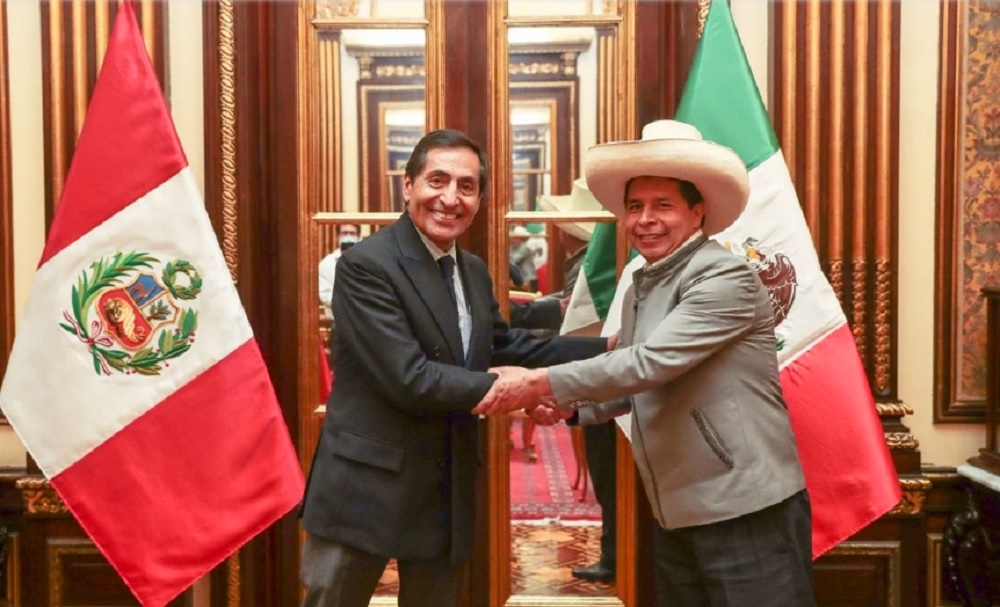 El secretario de Hacienda planteo en su visita a Peru diversas propuestas de caracter economico