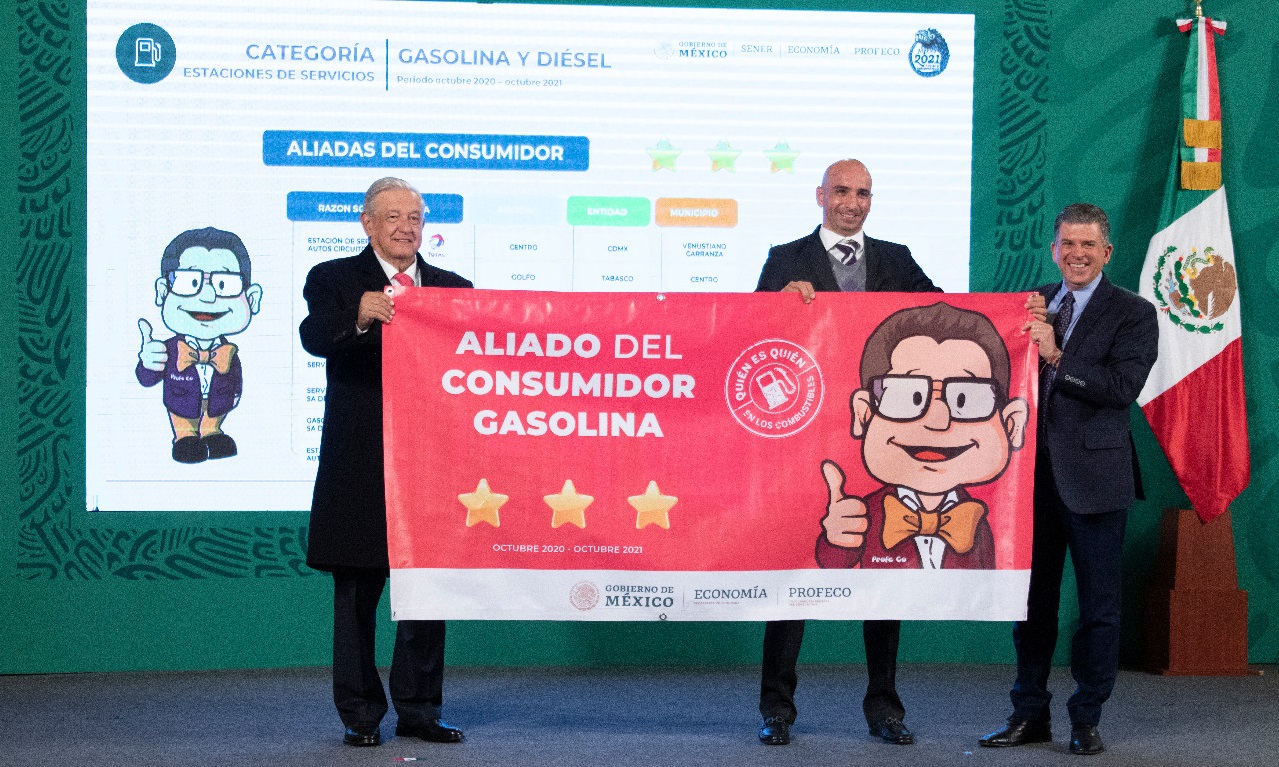 Lopez Obrador premia responsabilidad social de gasolineras y gaseras son aliadas de consumidores Profeco