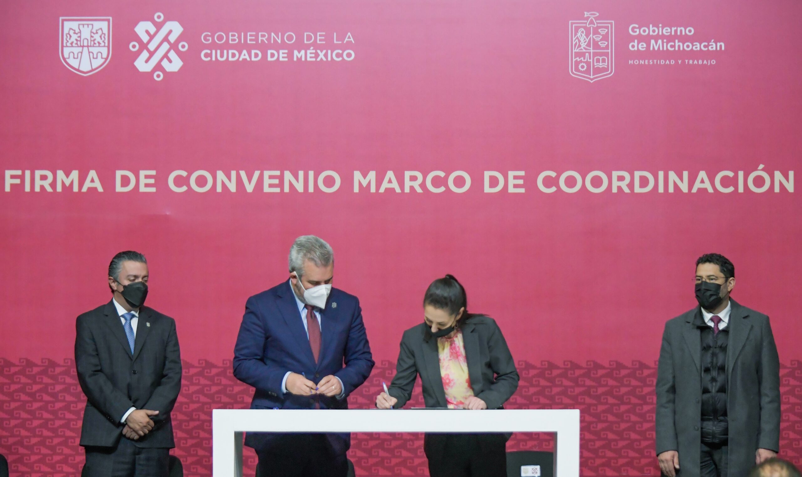 Firma Ciudad de Mexico y Michoacan convenio de colaboracion para promover desarrollo de proyectos en beneficio de la poblacion scaled