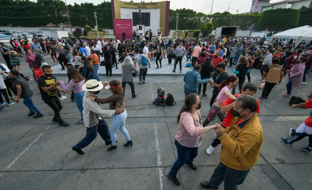 Inaugura Gobierno de la Ciudad de Mexico Sabados de Baile en la Ciudad de