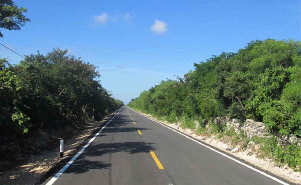 Convenio SICT Quintana Roo para llevar a cabo tres obras carreteras