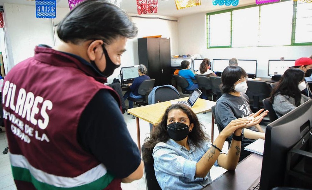 Fortalece Gobierno de la Ciudad de Mexico Escuelas de Codigo en 140 Pilares a traves de certificacion de Google