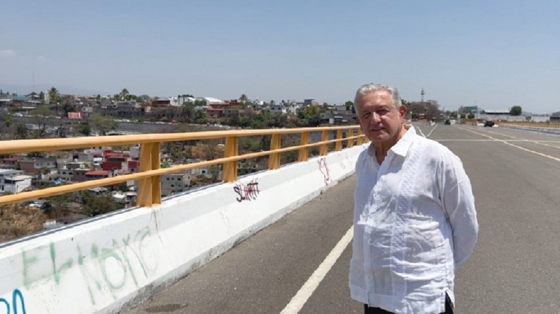 Lopez Obrador anuncia conclusion y rehabilitacion de puente vehicular en Morelos
