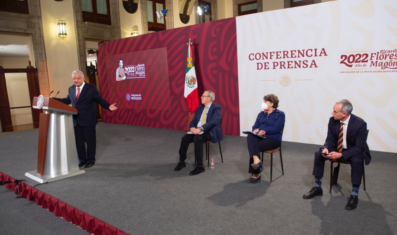 Lopez Obrador destaca nueve semanas consecutivas de reduccion de la epidemia de Covid 19