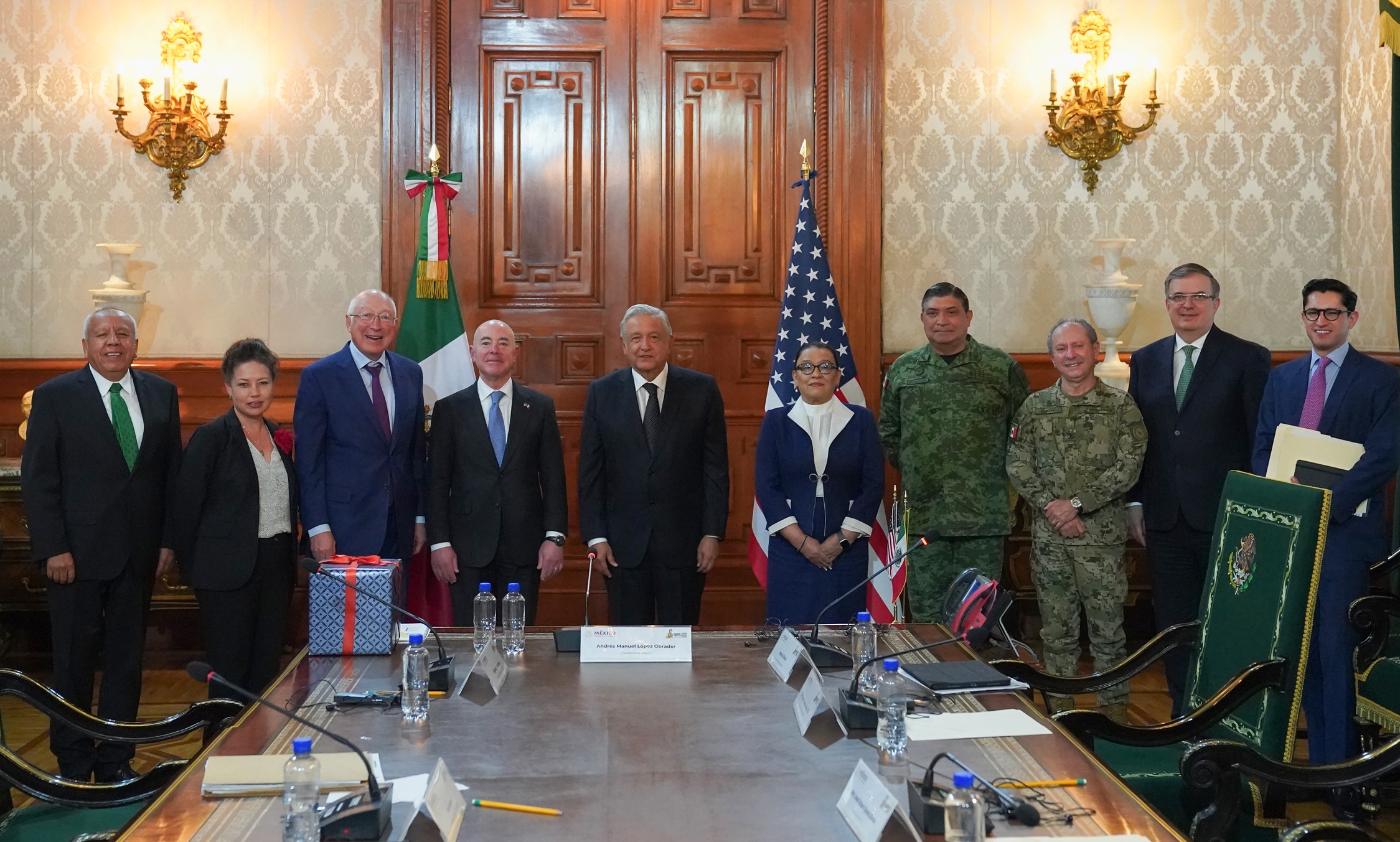 Lopez Obrador se reune con el secretario de Seguridad Nacional de Estados Unidos Alejandro Mayorkas