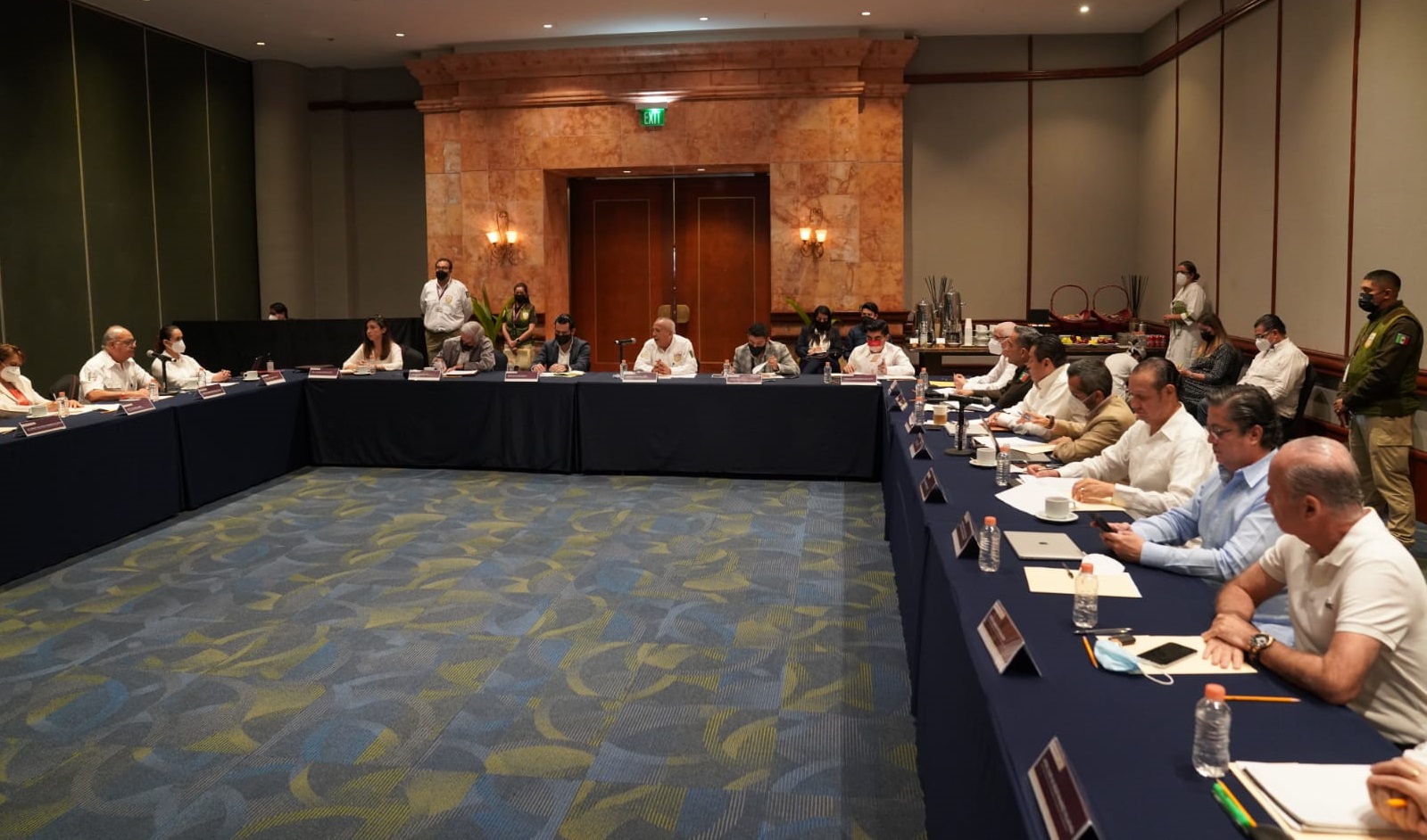 Se reune INM con autoridades y representantes turisticos de Quintana Roo