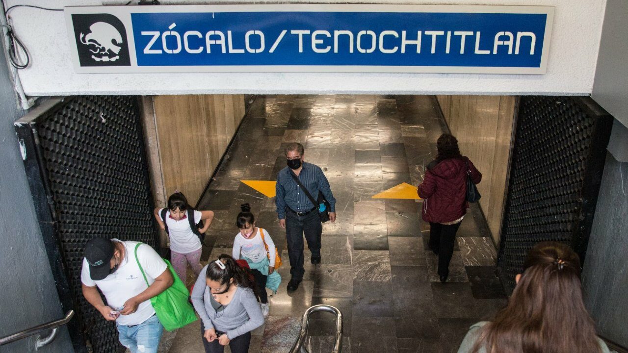 metro estacion zocalo tenochtitlan