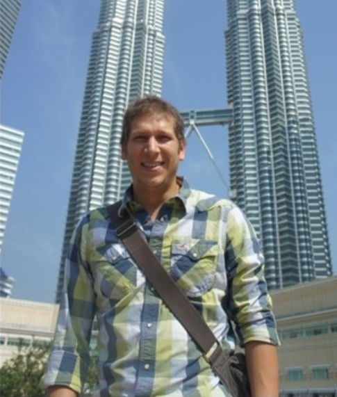 cesar gonzalez cruz recortada